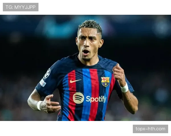 拉菲尼亚与维尼修斯:巴西边锋战术角色与终结效率对比分析 拉菲尼亚与维尼修斯:巴西边锋战术角色与终结效率对比分析